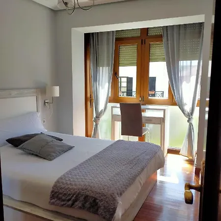 Precioso Piso En Casco Viejo De Con Garaje * Plentzia