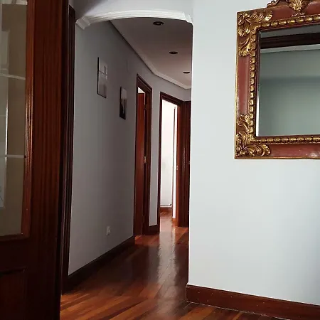 Precioso Piso En Casco Viejo De Con Garaje *