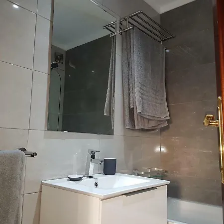 Precioso Piso En Casco Viejo De Con Garaje Daire Plentzia