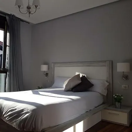 Apartamento Precioso Piso En Casco Viejo De Con Garaje Plentzia